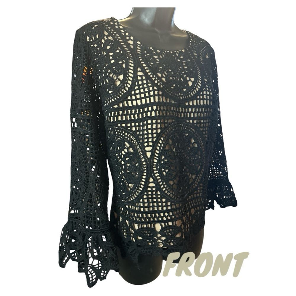 Skies Are Blue Crochet Lace Top Black Cream Lined Bell Sleeve Boho Blouse P2P 18